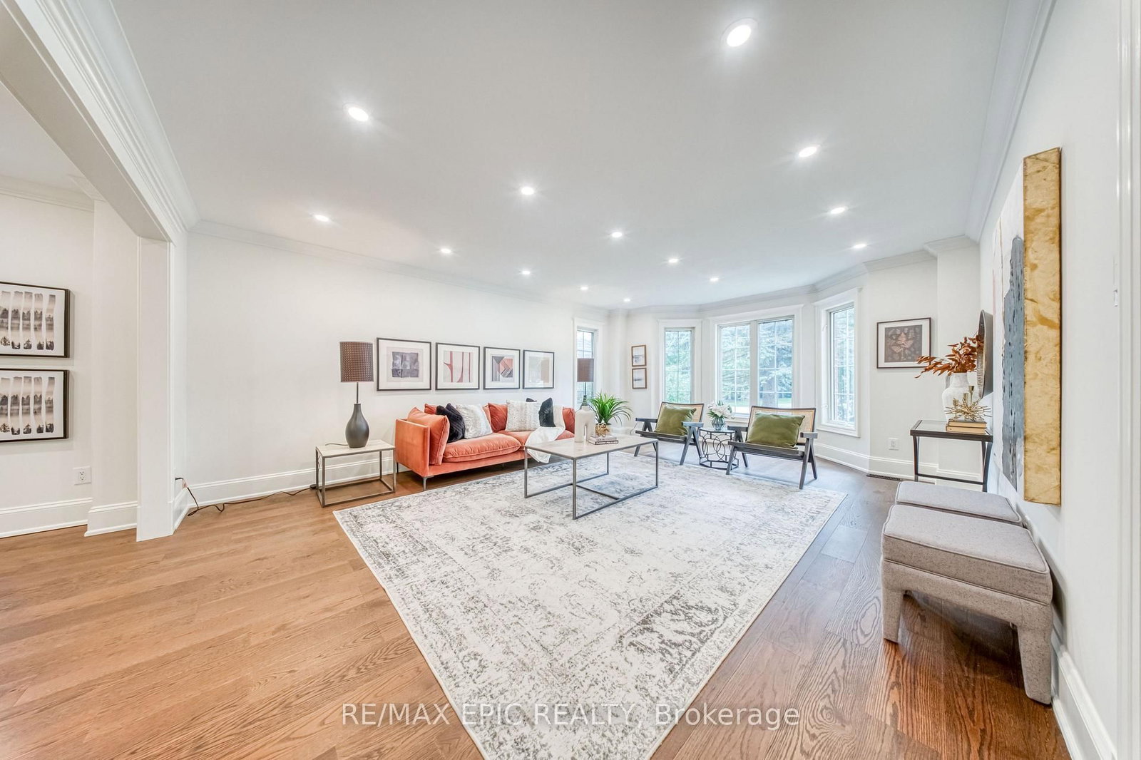 961 Damascus Court • Newmarket, ON photo 5