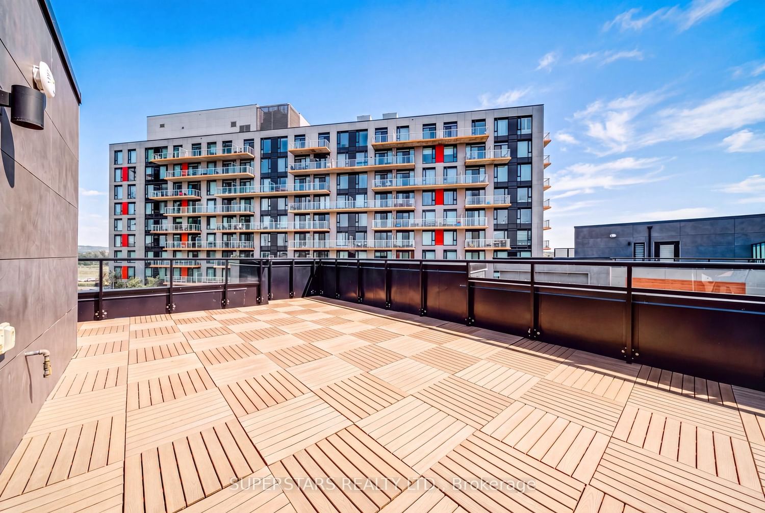 14 David Eyer Road • #1019 • Richmond Hill, ON photo 19