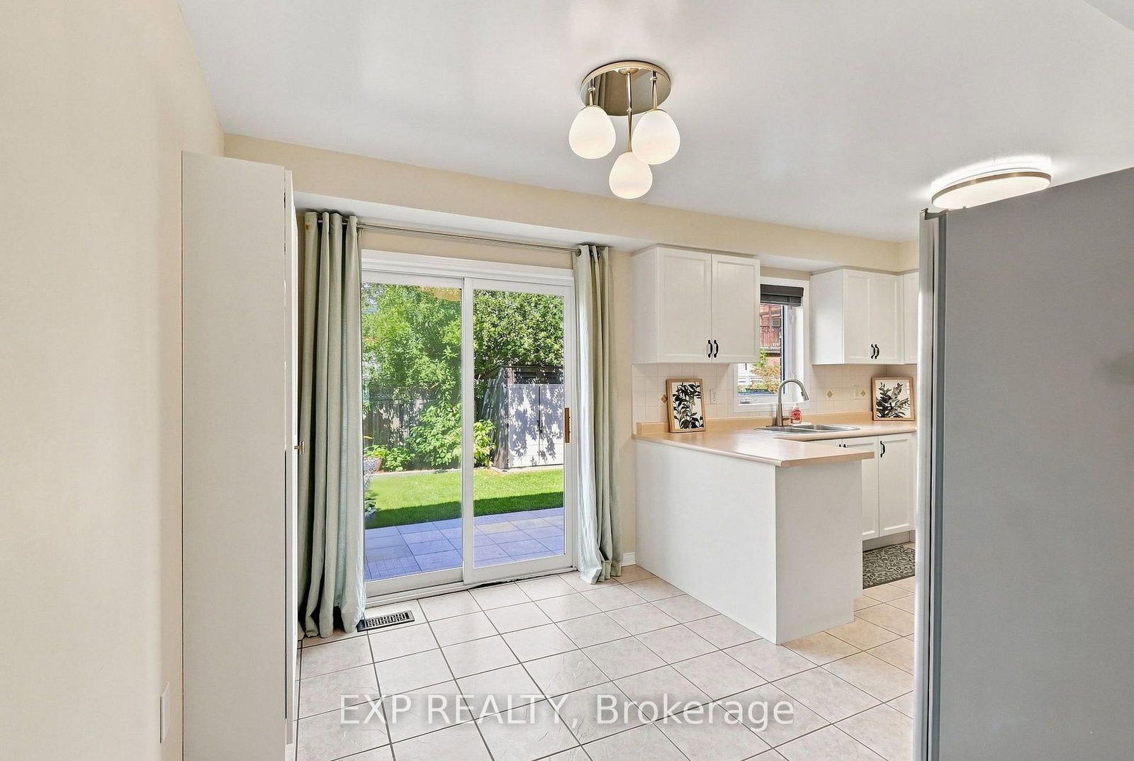 179 Sassafras Circle • Vaughan, ON photo 12