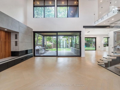 95 Penstock Court • Richmond Hill, ON photo 8