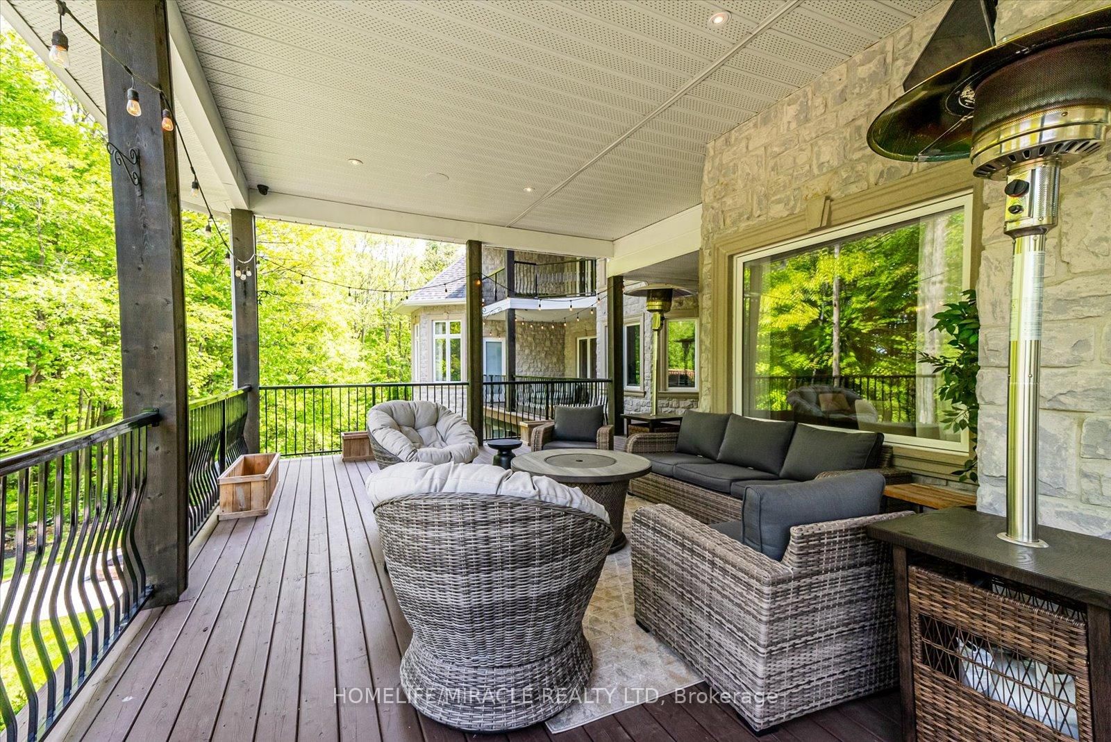 12 Deer Run • Uxbridge, ON photo 7