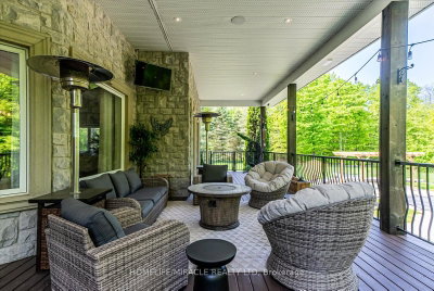 12 Deer Run • Uxbridge, ON photo 5