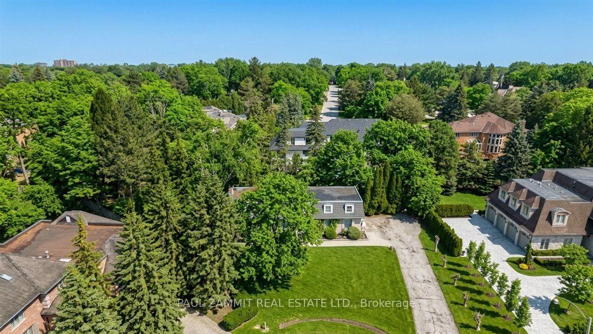 8 Lafayette Place • Markham, ON photo 10