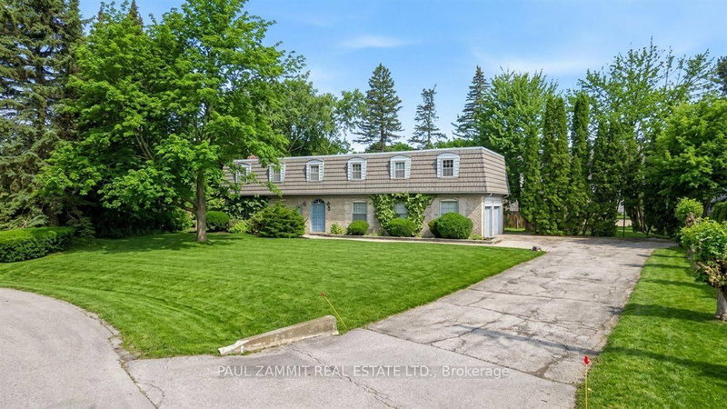 8 Lafayette Place