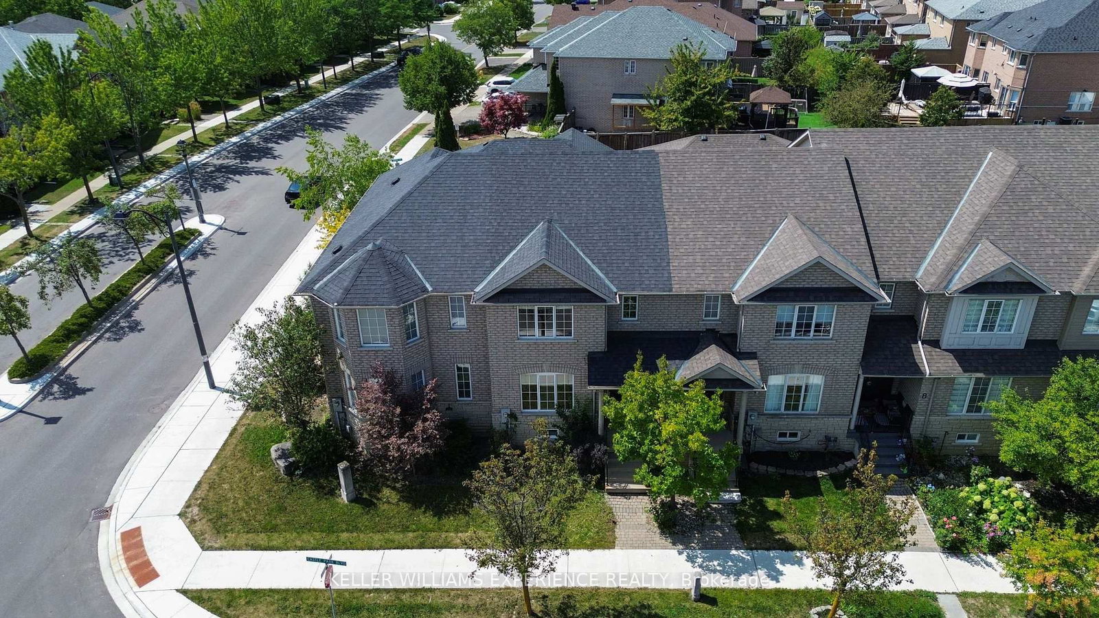 4 Castle Park Boulevard • Vaughan, ON photo 21