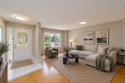 4 Castle Park Boulevard • Vaughan, ON photo 4