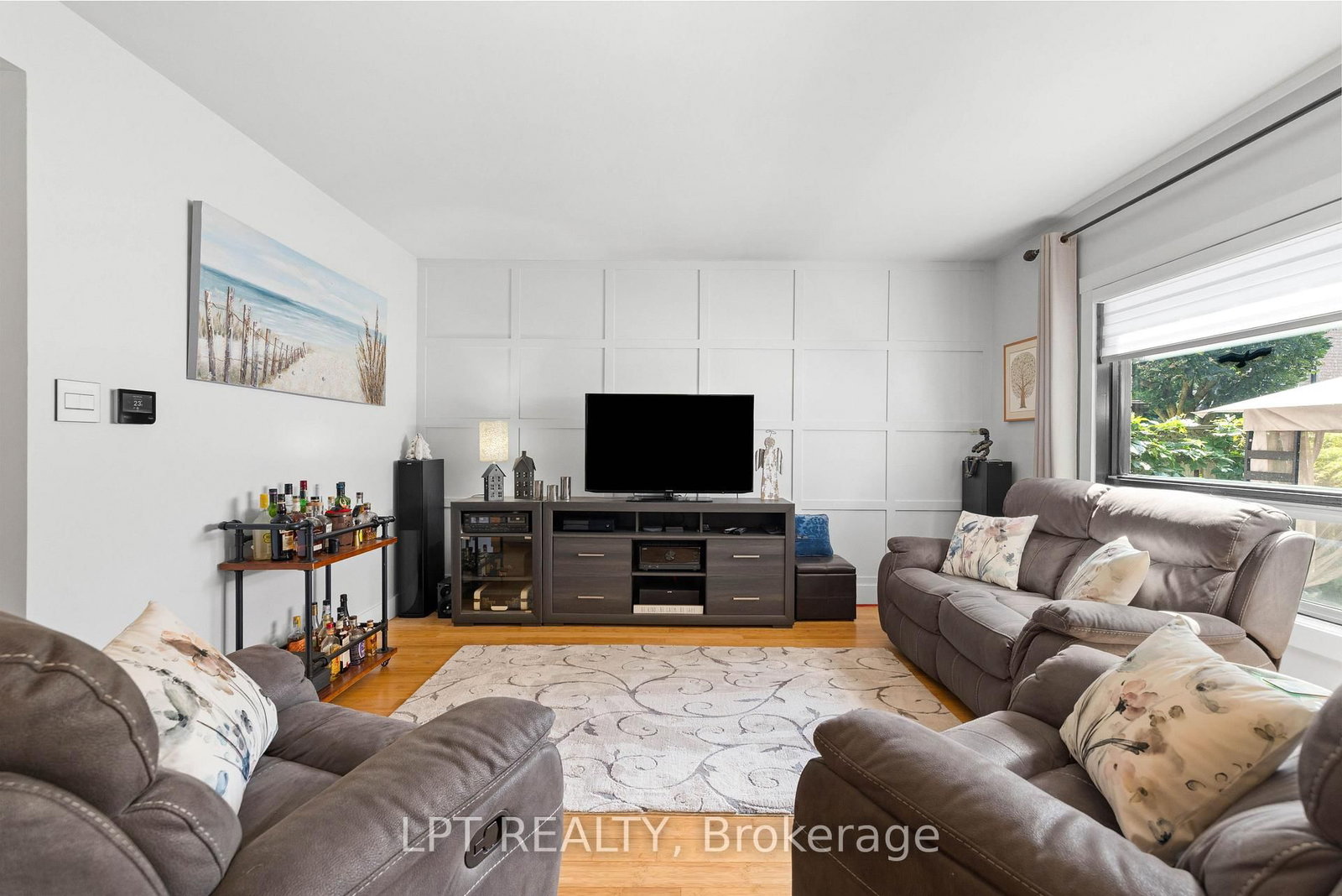 416 Flanagan Court • Newmarket, ON photo 14