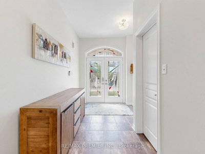 50 Ascalon Drive • Vaughan, ON photo 4