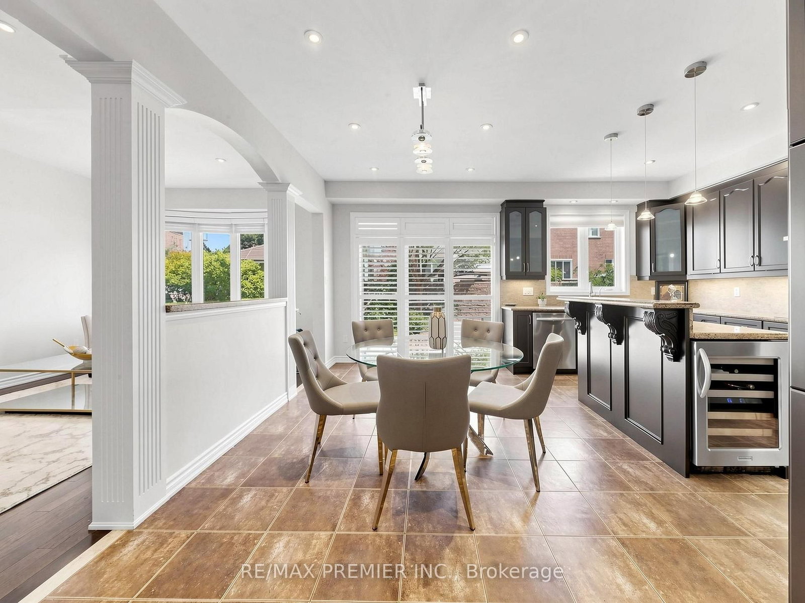50 Ascalon Drive • Vaughan, ON photo 7