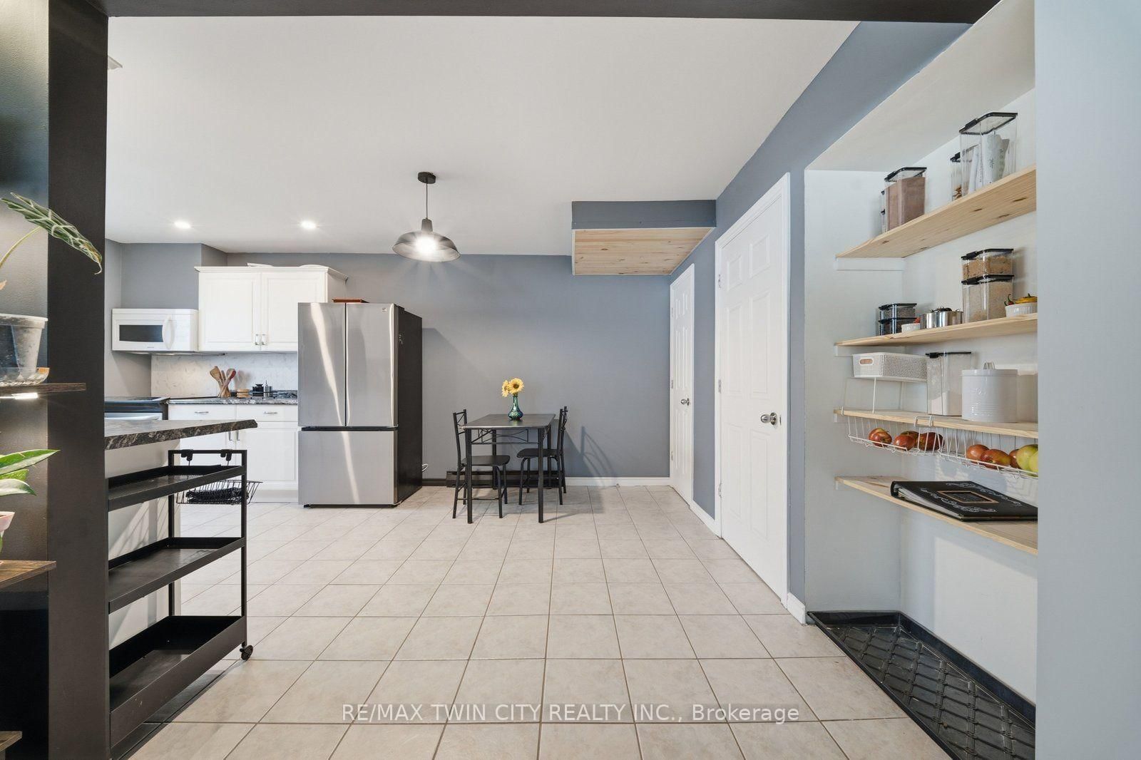 7- 63 Metcalife Metcalfe Crescent • Brantford, ON photo 9