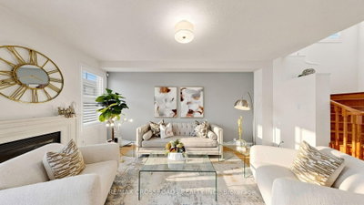 42 Bowkett Drive • Richmond Hill, ON photo 3
