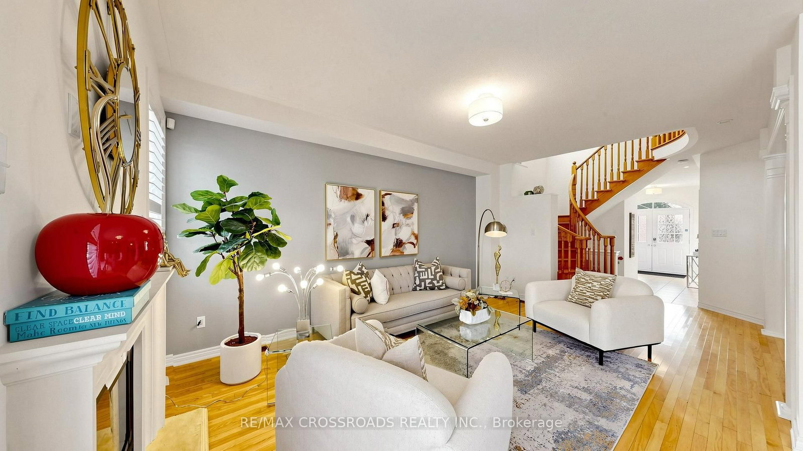 42 Bowkett Drive • Richmond Hill, ON photo 4