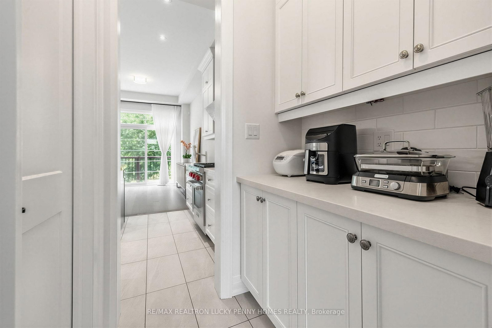 82 West Village Lane • Markham, ON photo 11