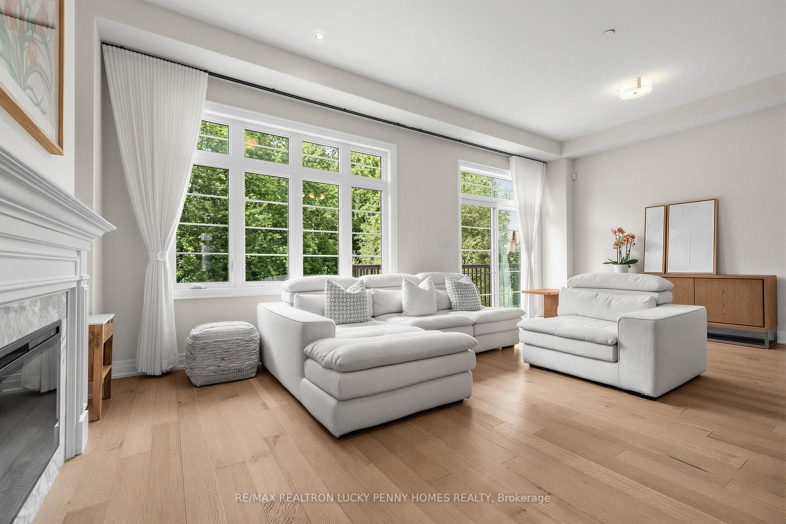 82 West Village Lane • Markham, ON photo 4