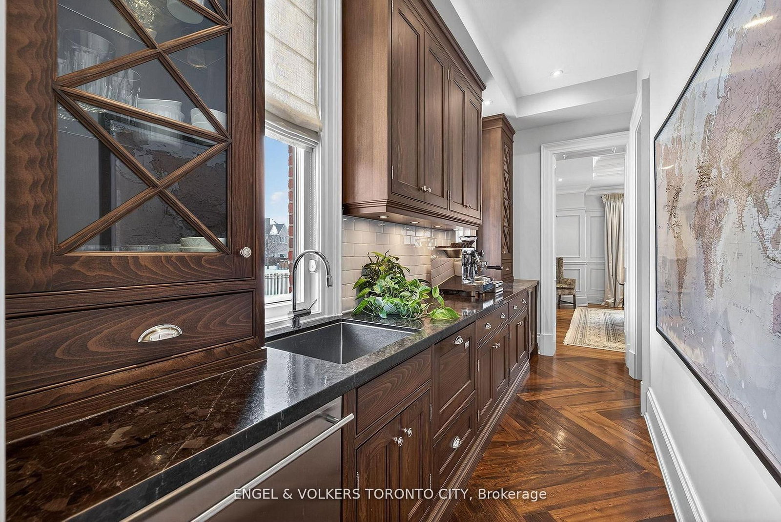 28 Long Hill Drive • Richmond Hill, ON photo 21