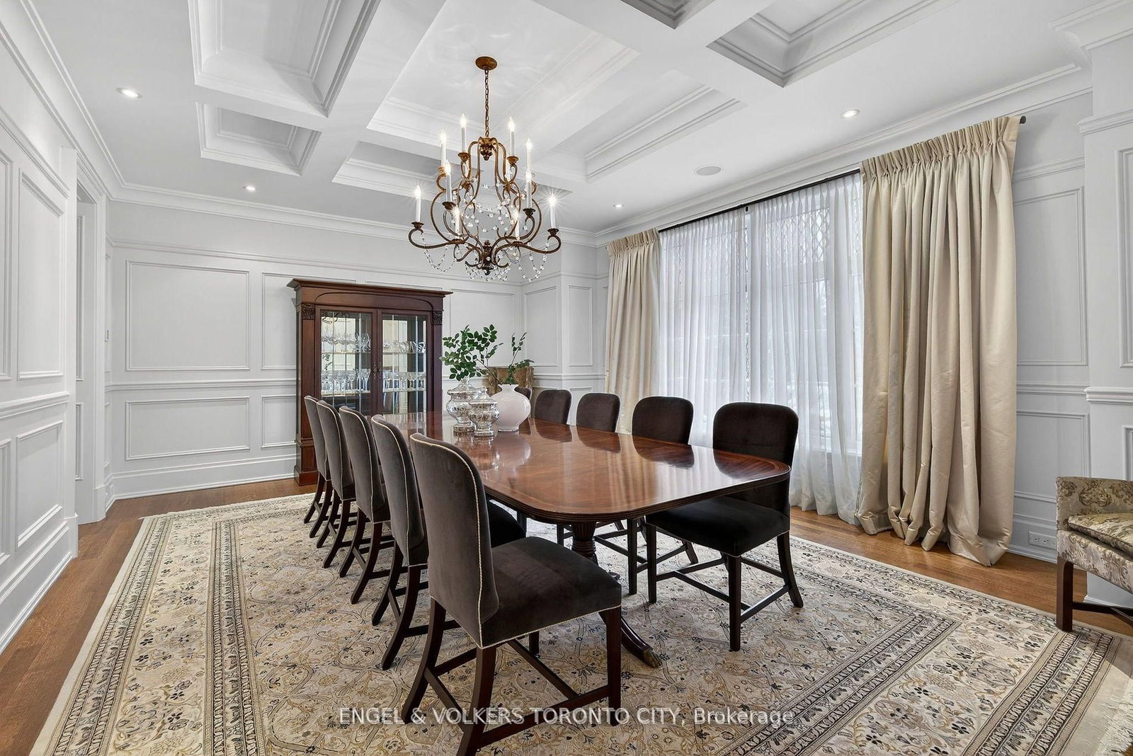 28 Long Hill Drive • Richmond Hill, ON photo 25