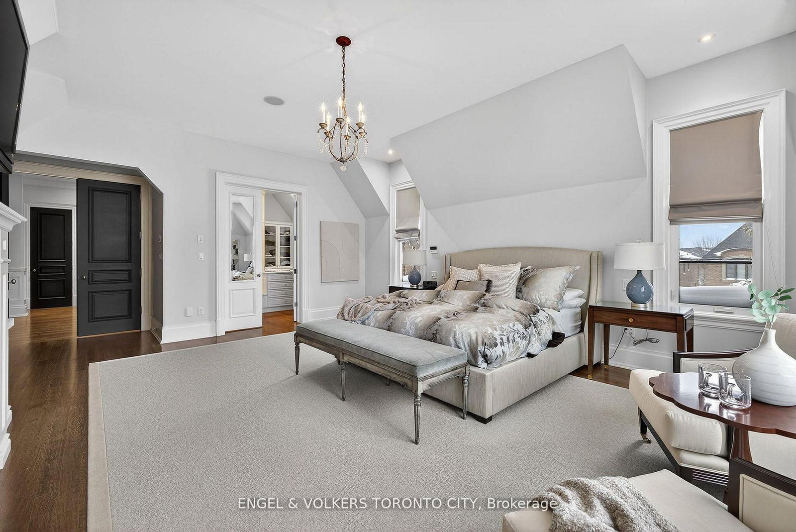 28 Long Hill Drive • Richmond Hill, ON photo 31