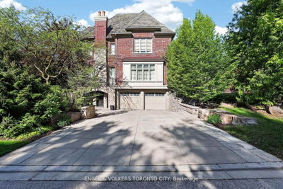 28 Long Hill Drive • Richmond Hill, ON photo 5