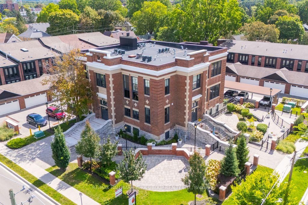 203-400 Park Ave, Newmarket, view 2