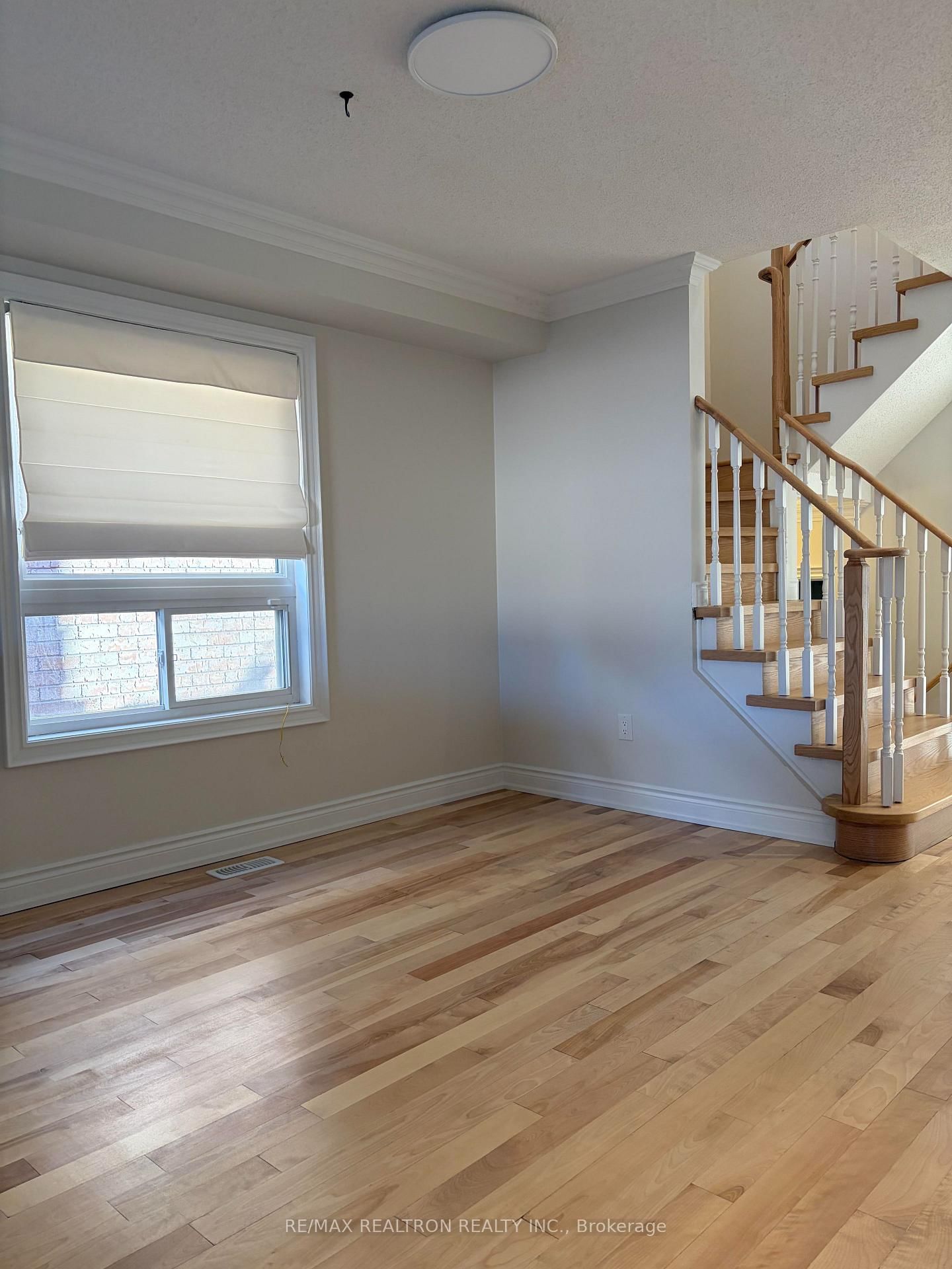 910 Isaac Phillips Way • Newmarket, ON photo 6