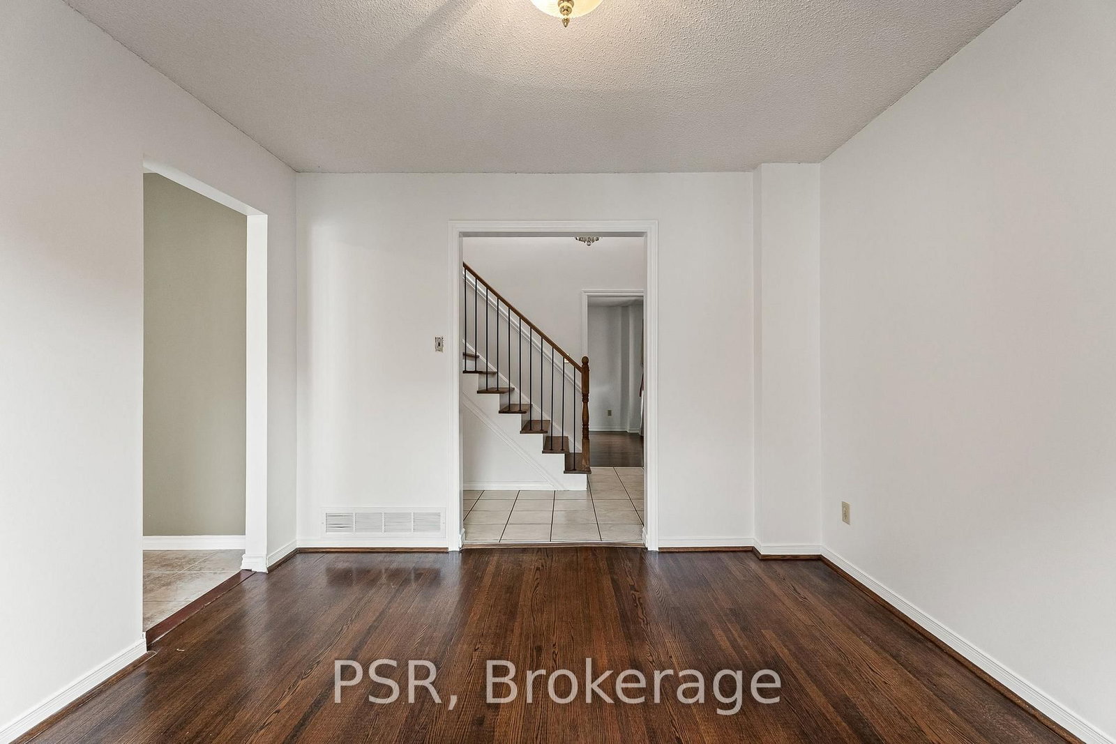 6 Lippincott Court • Richmond Hill, ON photo 14