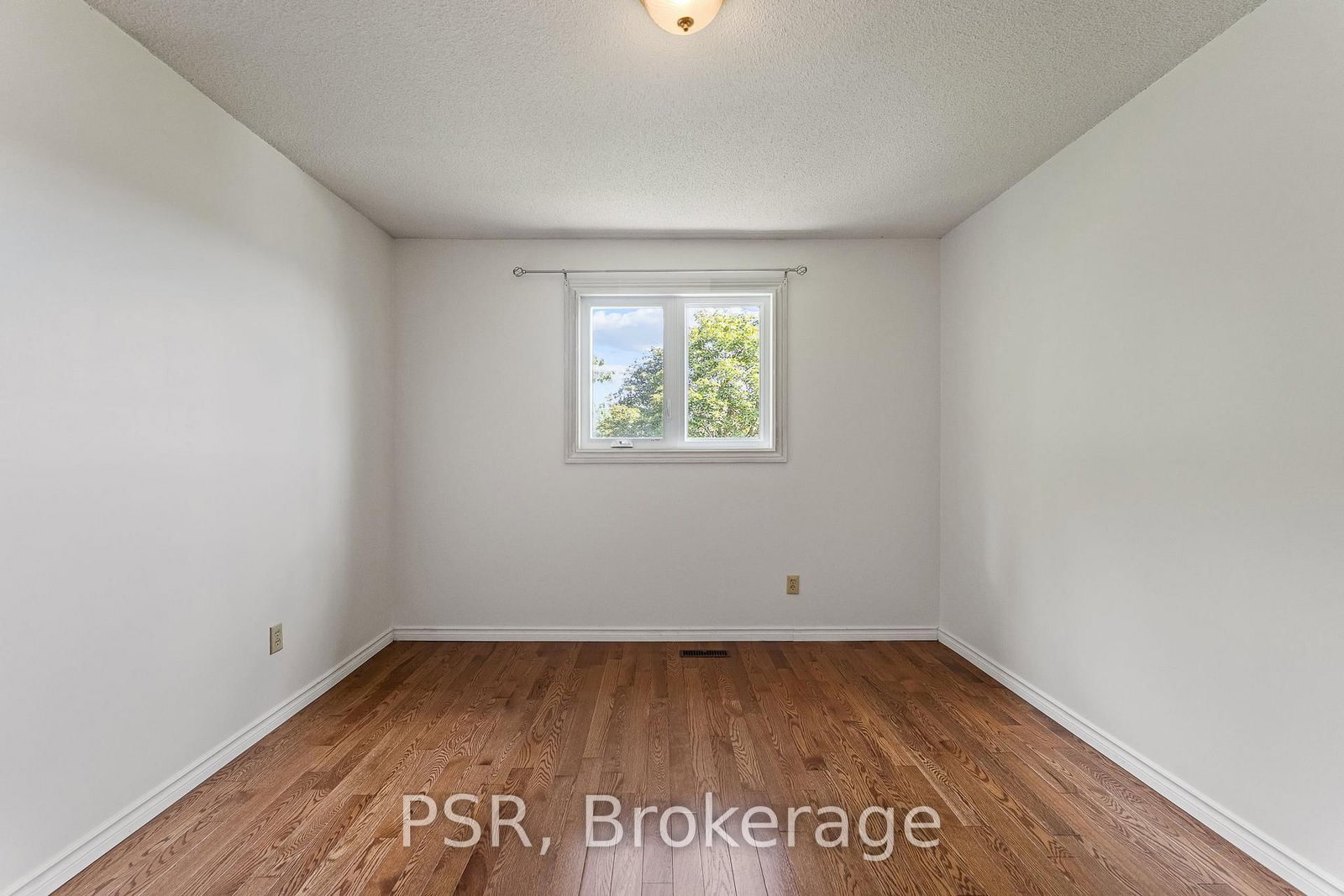 6 Lippincott Court • Richmond Hill, ON photo 22