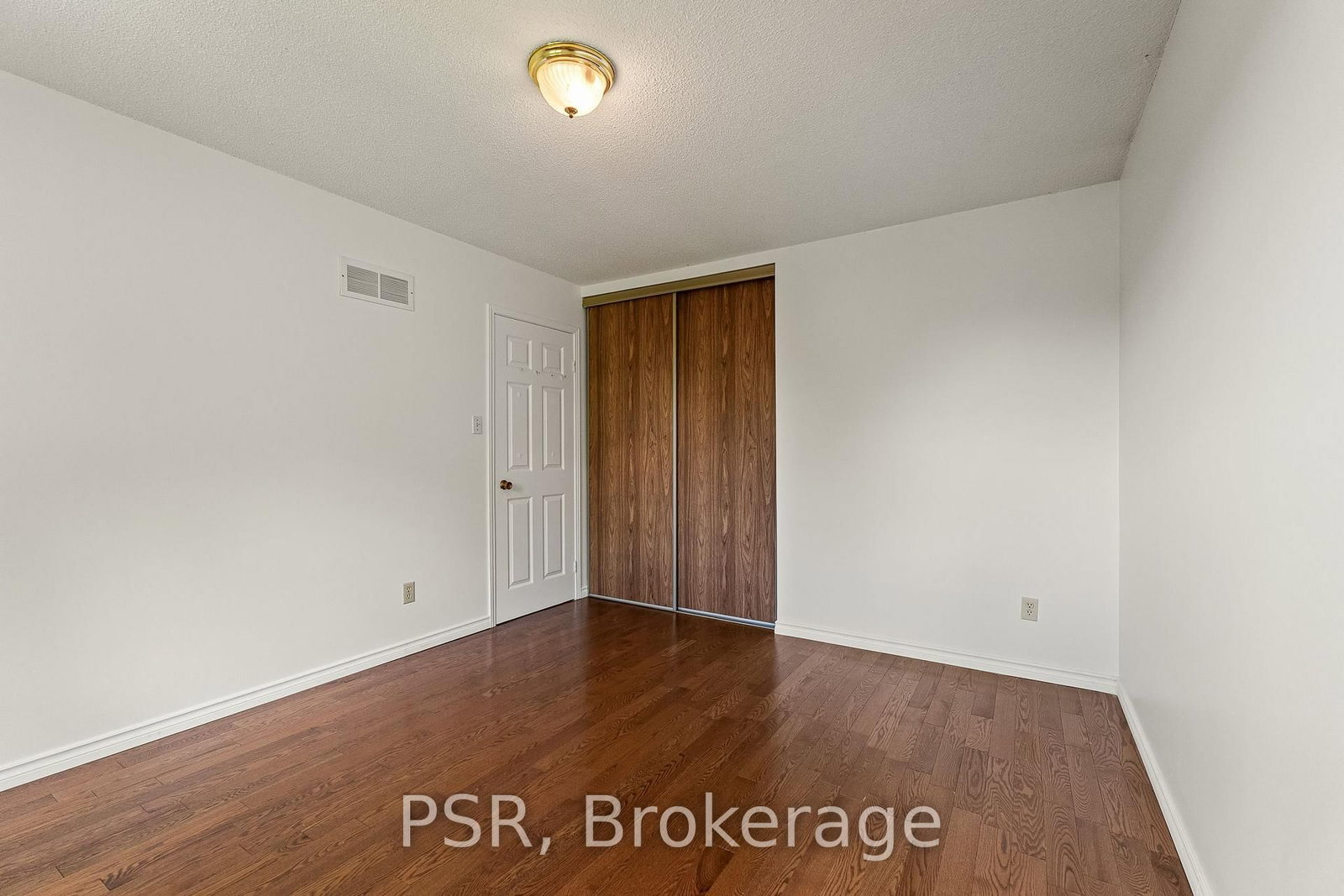 6 Lippincott Court • Richmond Hill, ON photo 23