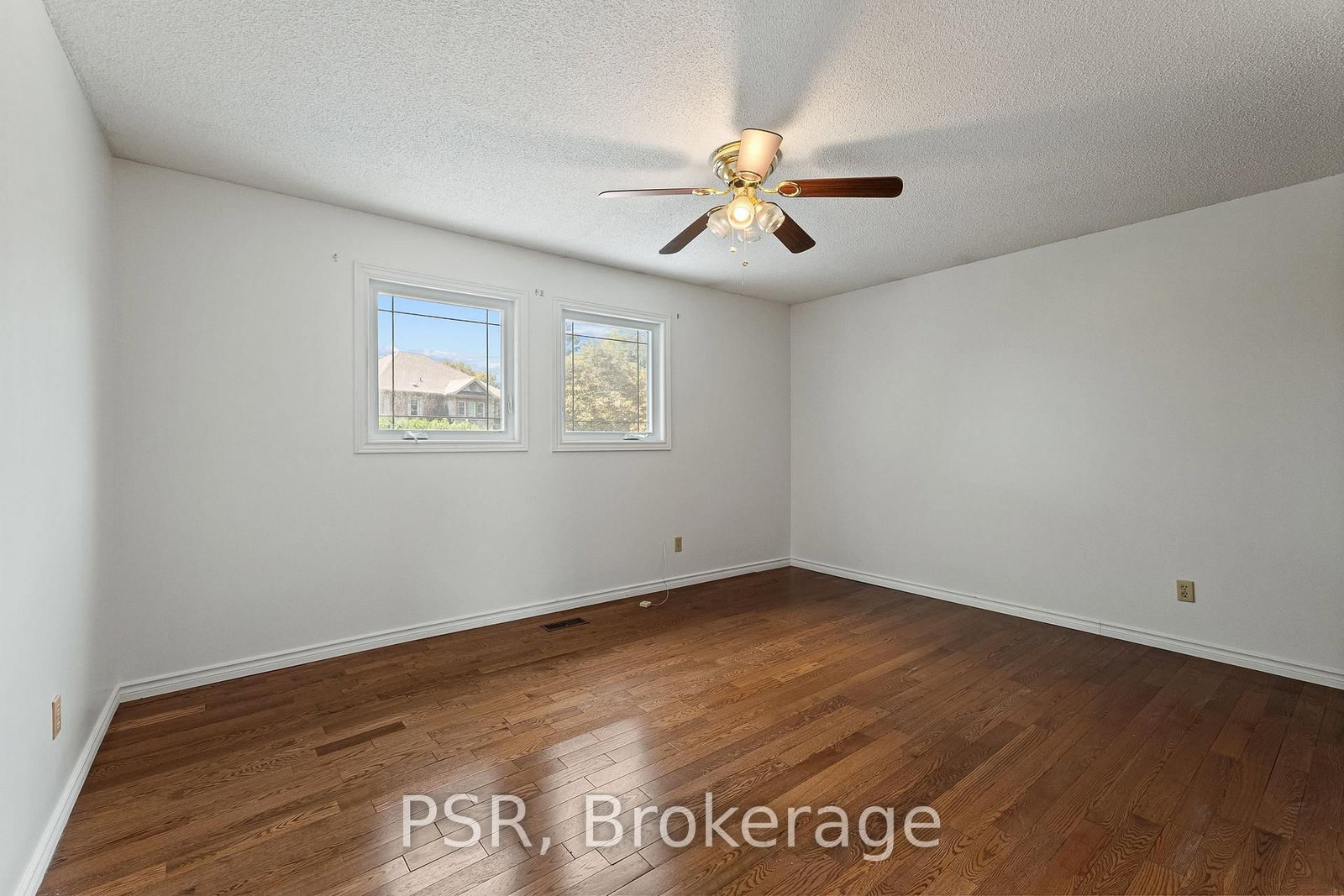 6 Lippincott Court • Richmond Hill, ON photo 27