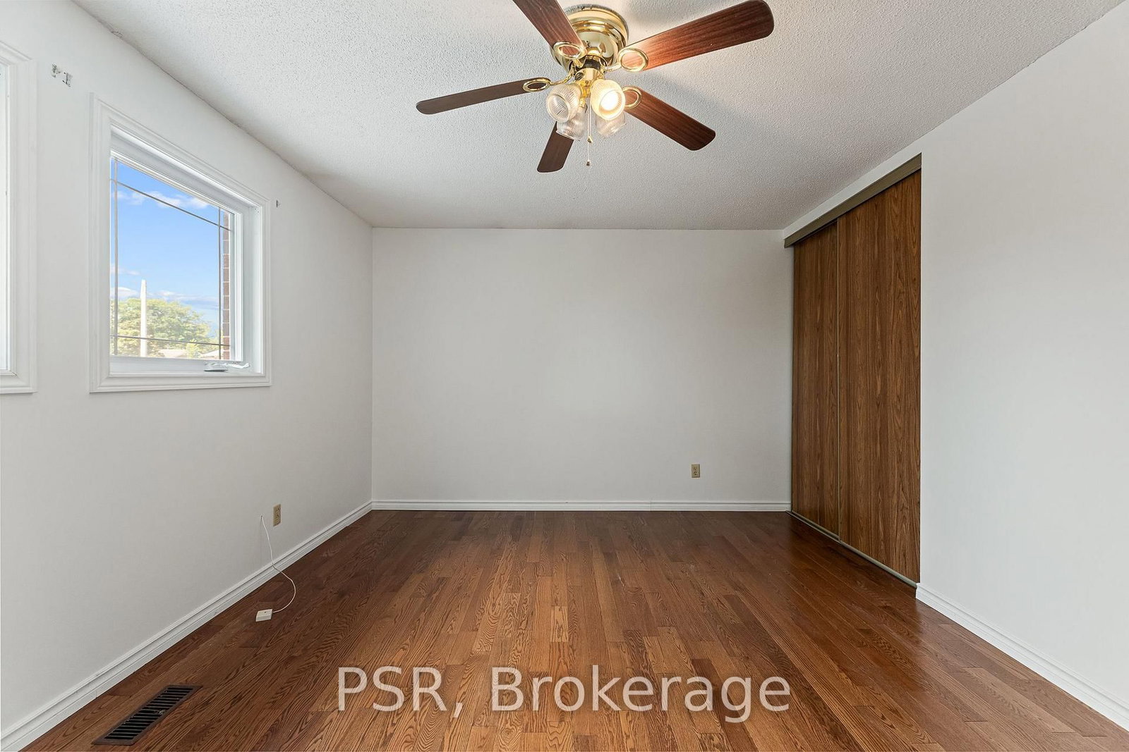 6 Lippincott Court • Richmond Hill, ON photo 28