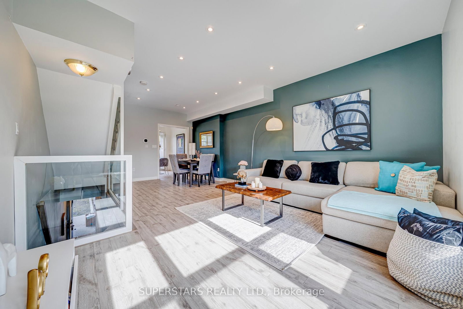 119 Pond Drive • Markham, ON photo 2