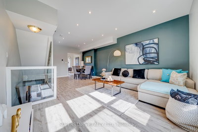 119 Pond Drive • Markham, ON photo 2