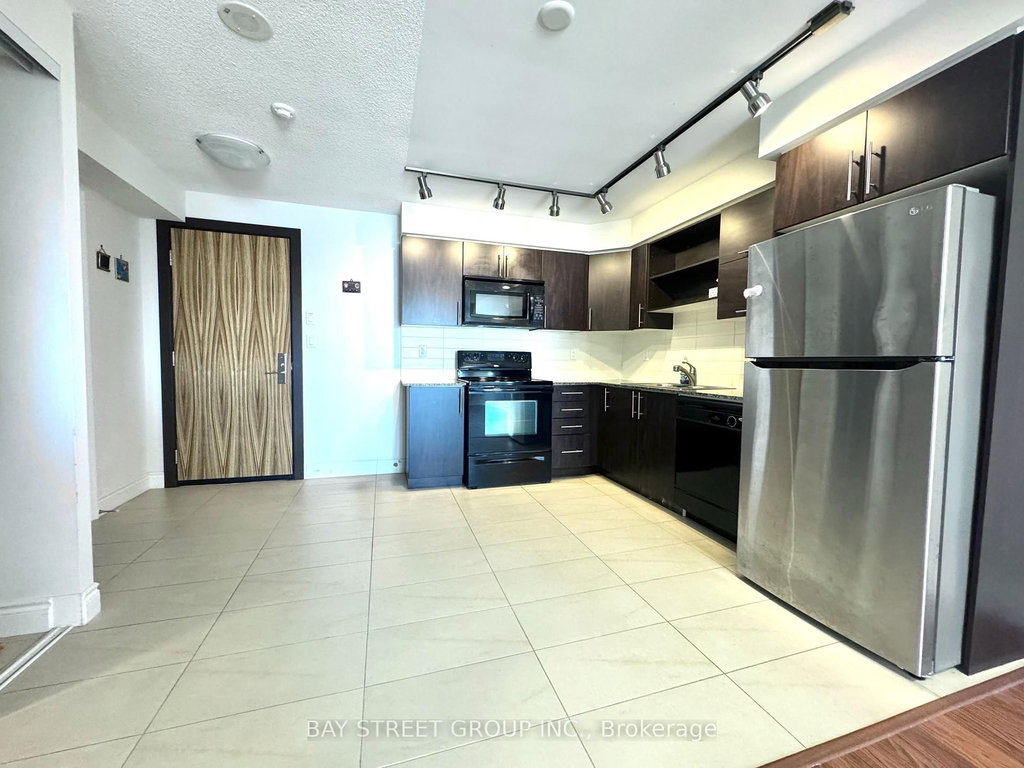908 - 60 South Town Centre Boulevard 3