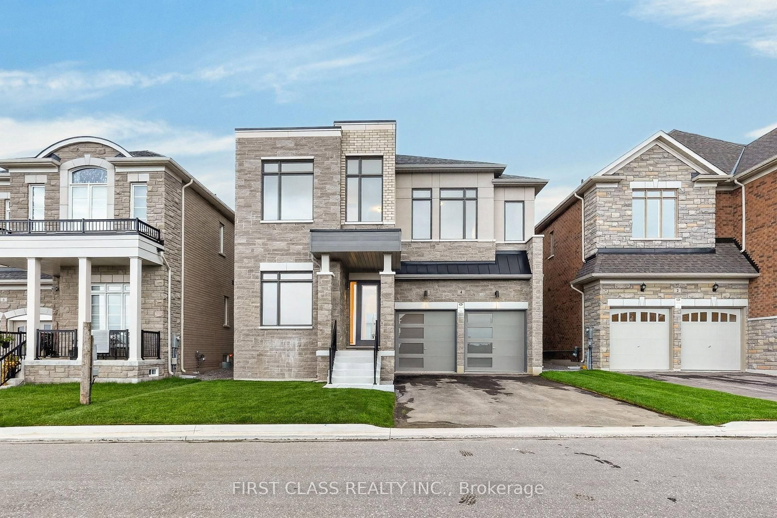 4 Furon Street • Richmond Hill, ON photo 1