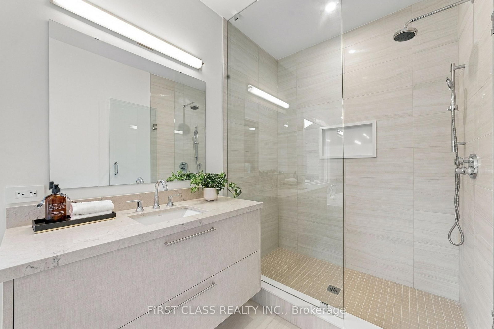 4 Furon Street • Richmond Hill, ON photo 37