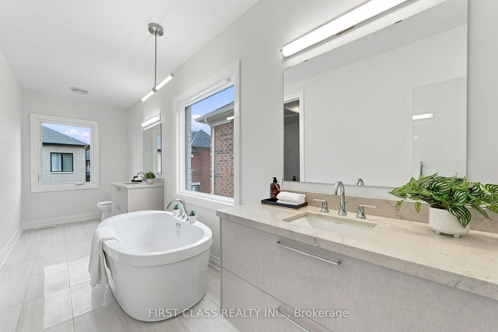 4 Furon Street • Richmond Hill, ON photo 39