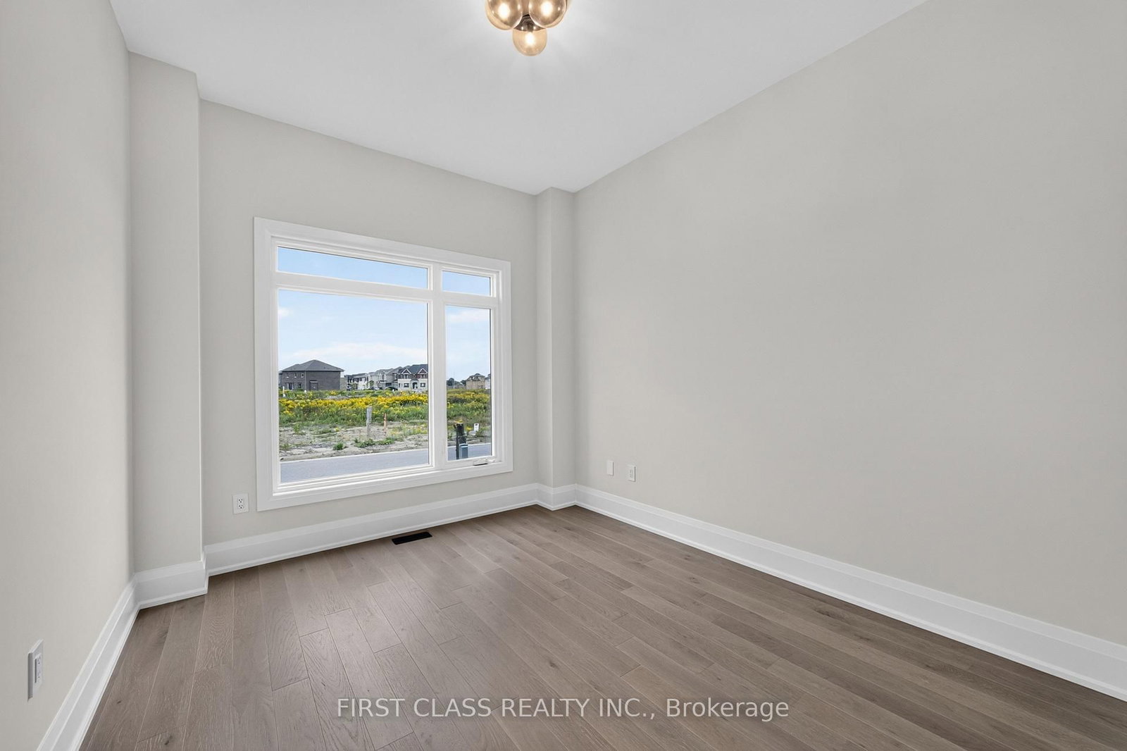 4 Furon Street • Richmond Hill, ON photo 9