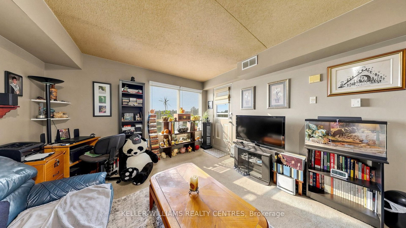 417-160 Wellington St, Aurora, view 12
