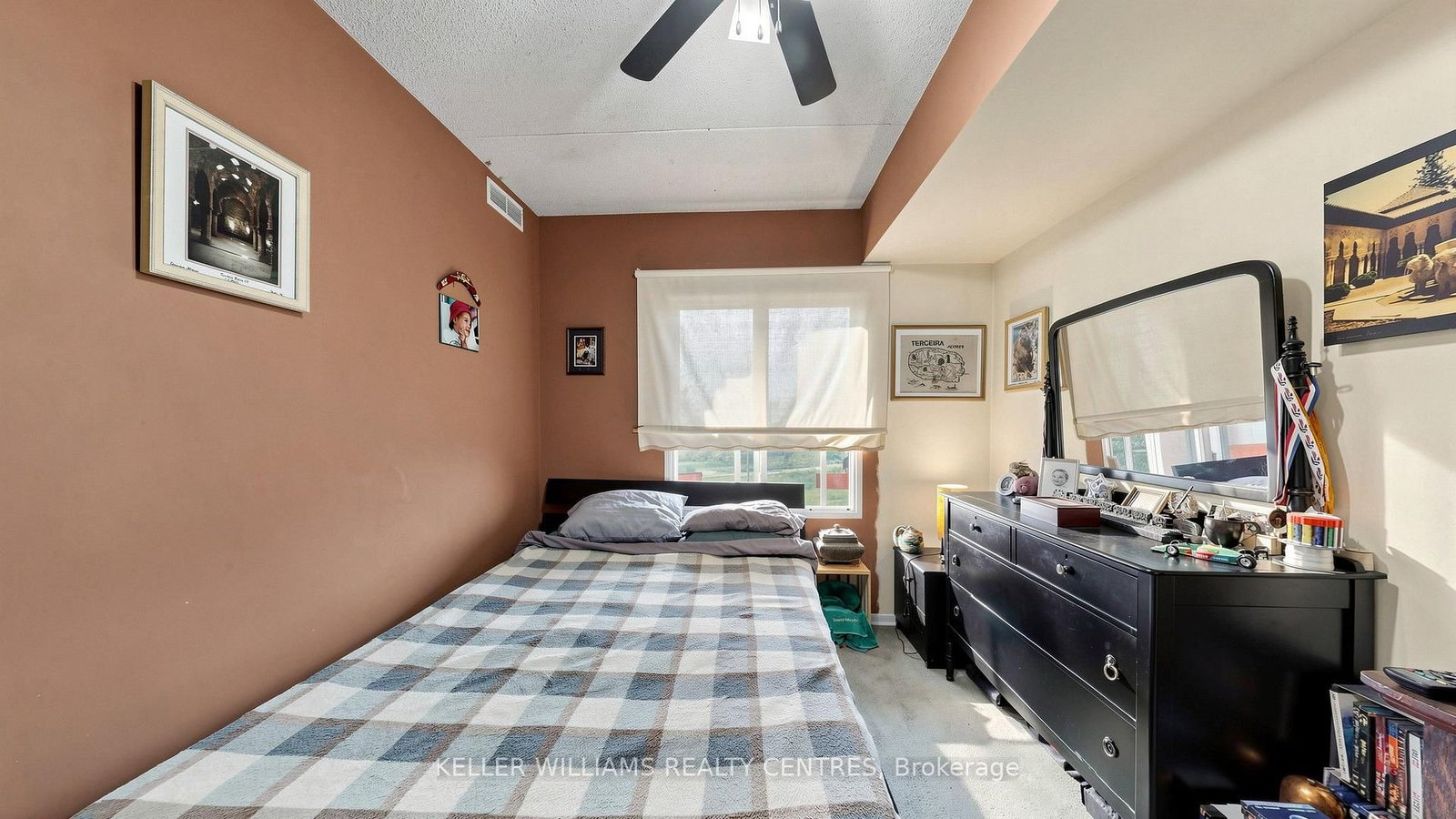 417-160 Wellington St, Aurora, view 23