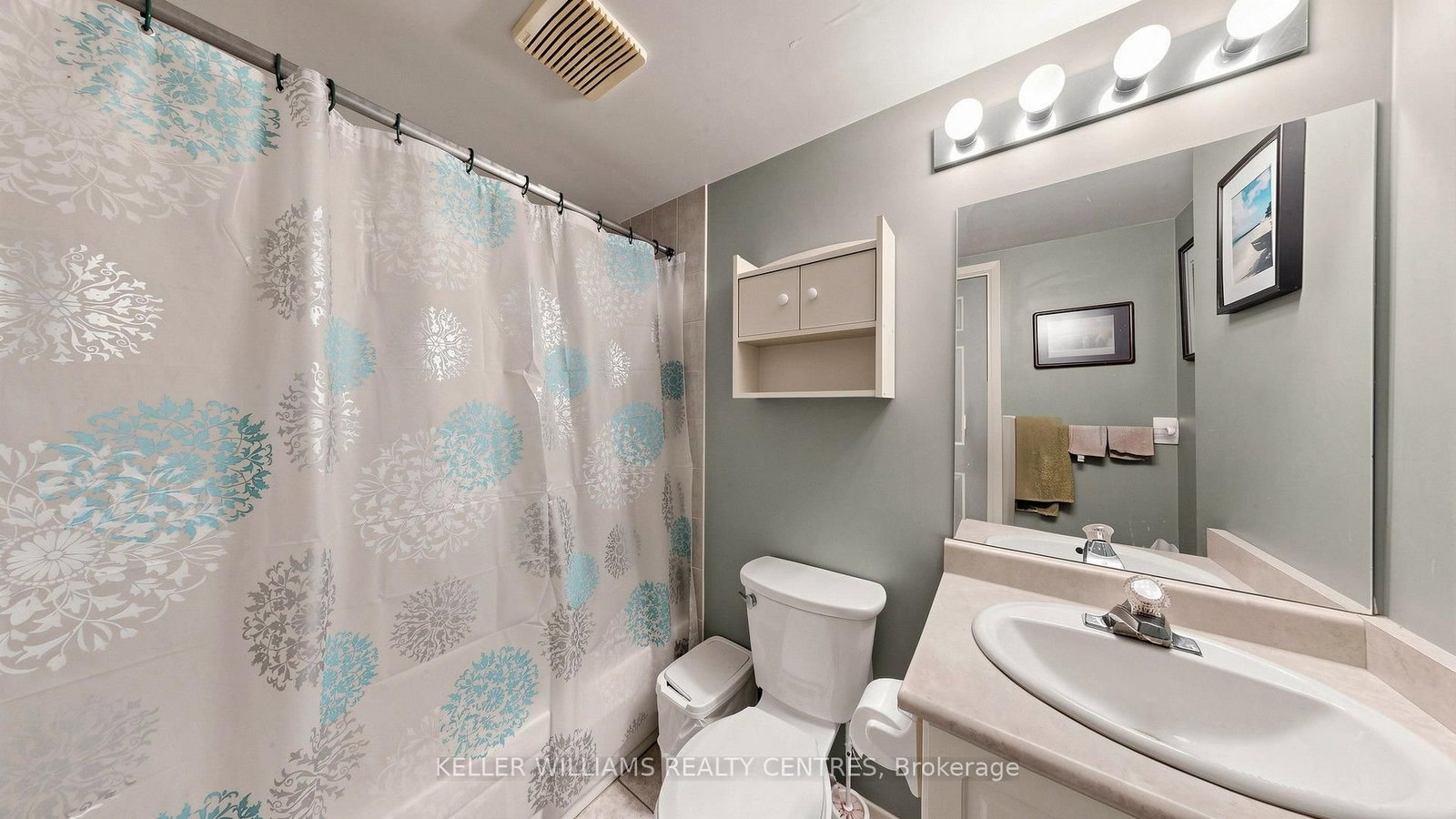417-160 Wellington St, Aurora, view 25
