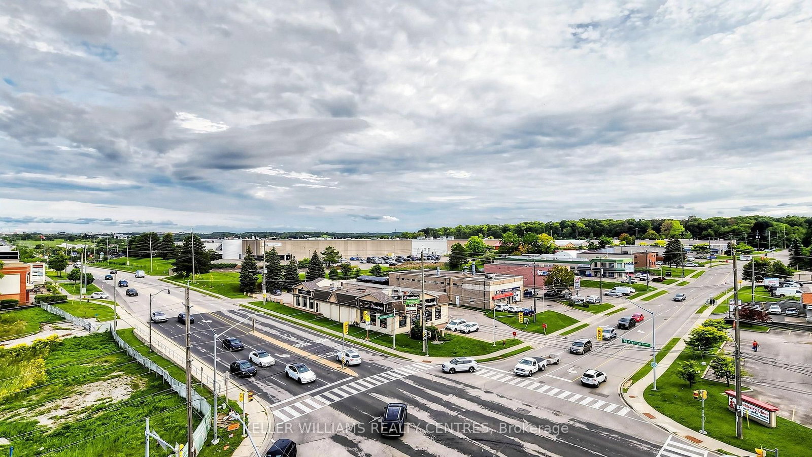 417-160 Wellington St, Aurora, view 31