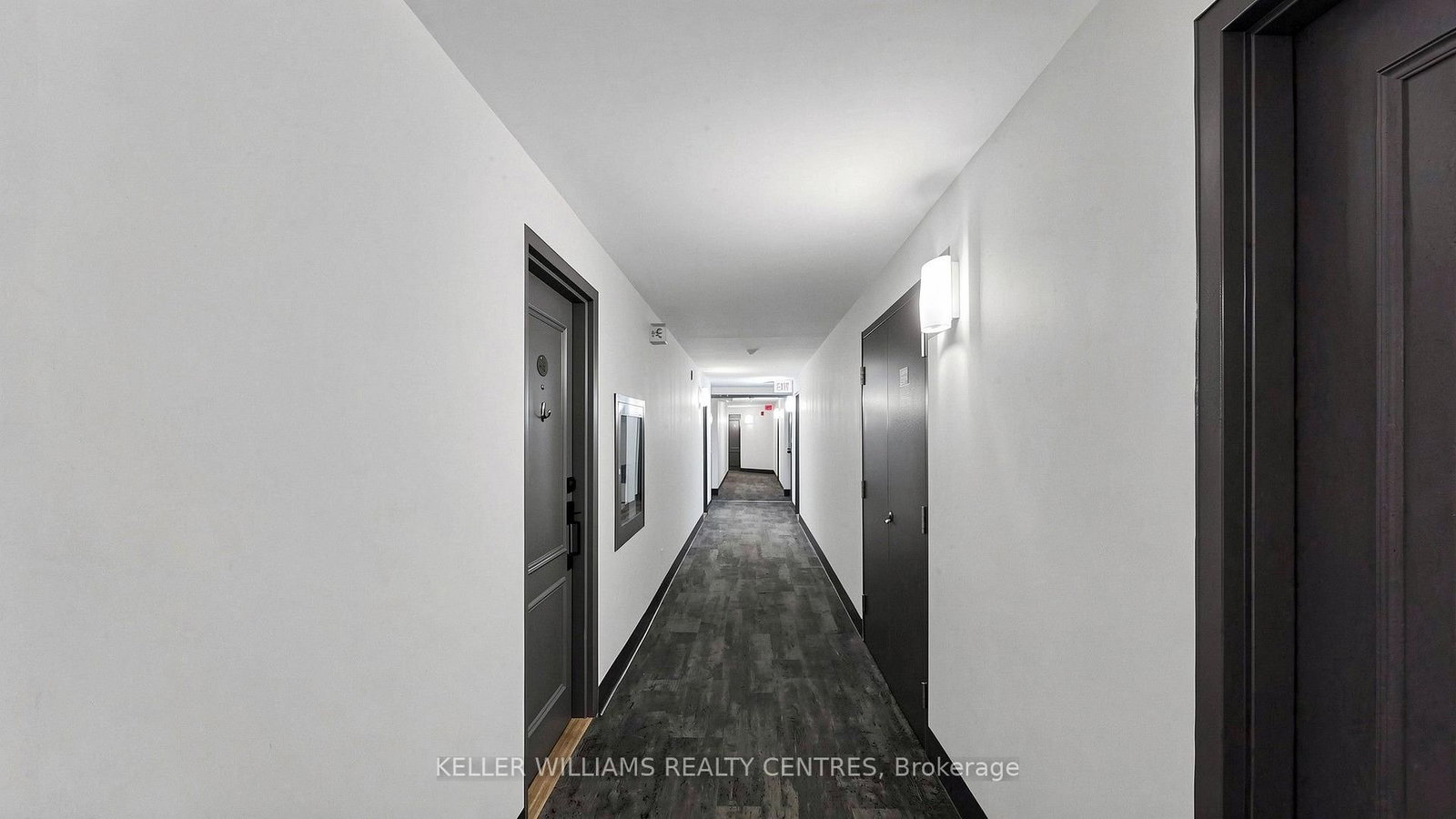 417-160 Wellington St, Aurora, view 8