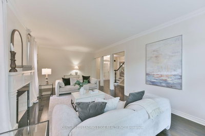 78 Wrenwood Court • Markham, ON photo 7