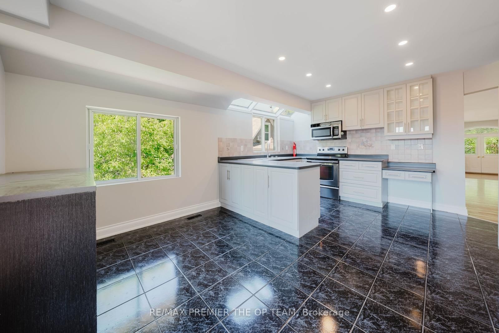 7930 Kipling Avenue • Vaughan, ON photo 20