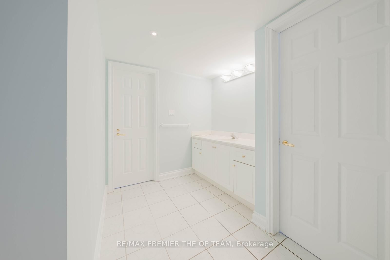 7930 Kipling Avenue • Vaughan, ON photo 25