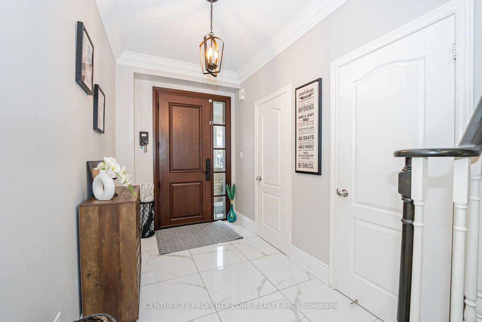 169 Downy Emerald Drive • Bradford West Gwillimbury, ON photo 5