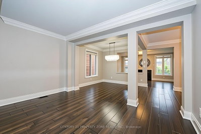 169 Downy Emerald Drive • Bradford West Gwillimbury, ON photo 8