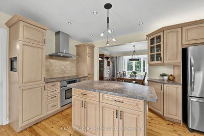 18939 McCowan Road • East Gwillimbury, ON photo 9
