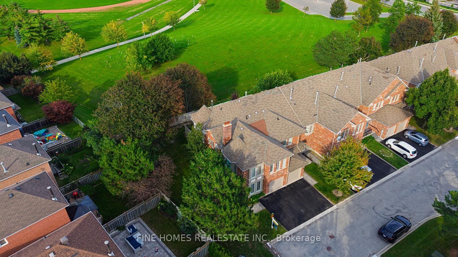 42 Alameda Circle • Vaughan, ON photo 2