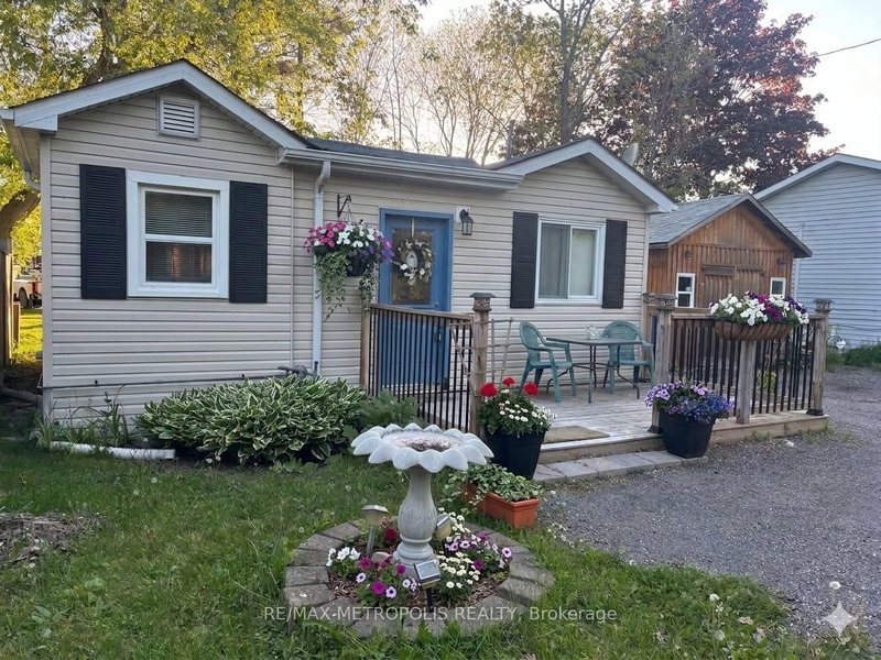 28 & 30 Thompson Drive