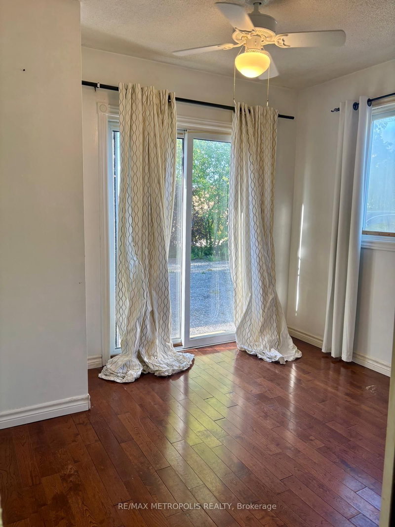 28 & 30 Thompson Drive